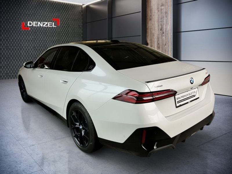 BMW 520 d xDrive Limousine G60 B47 — photo 3