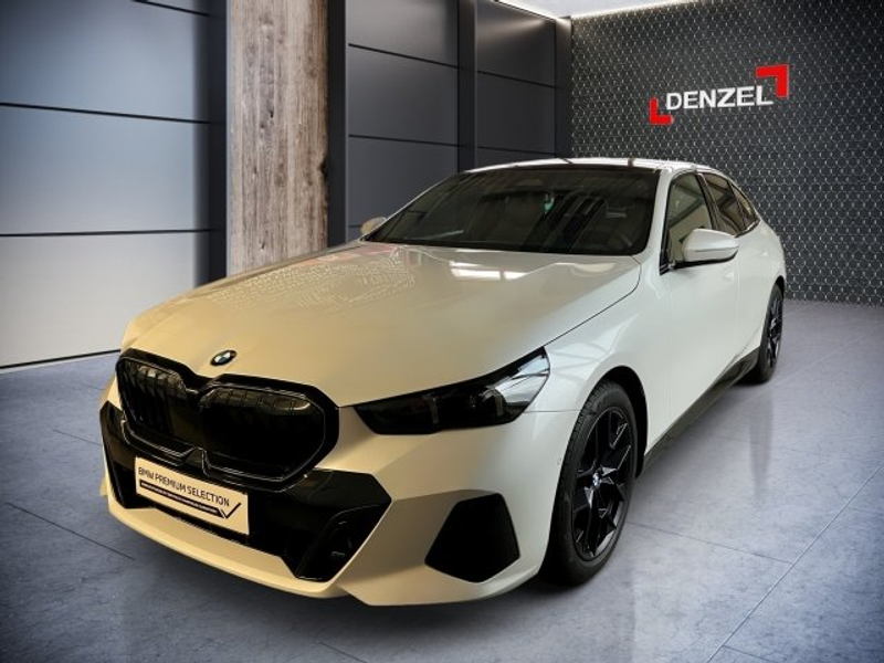 BMW 520 d xDrive Limousine G60 B47 — photo 2