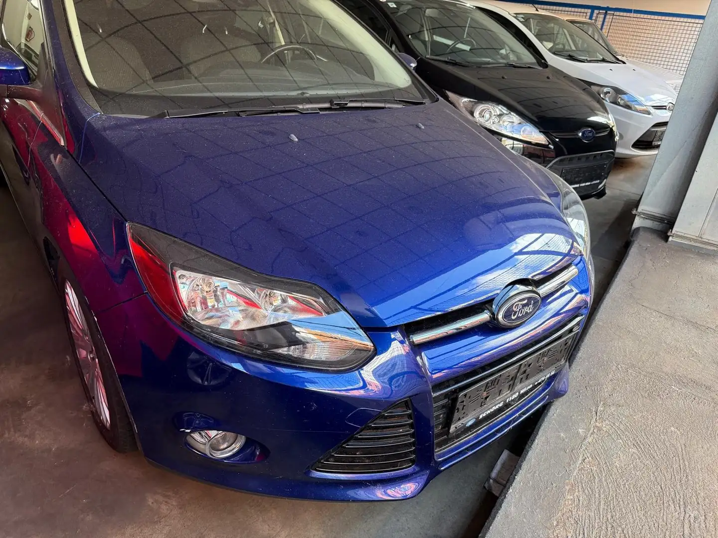 Ford Focus Titanium Bleu - 1