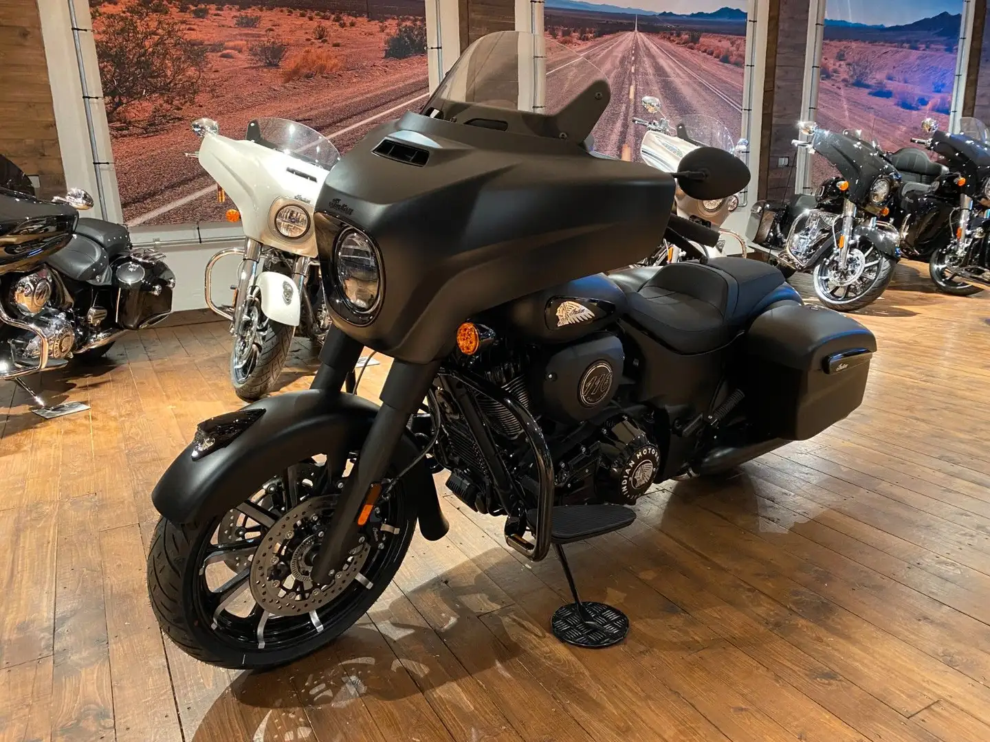 Indian Chieftain Dark Horse  + 100 Jahre  (1.000/2,99%) Fekete - 2