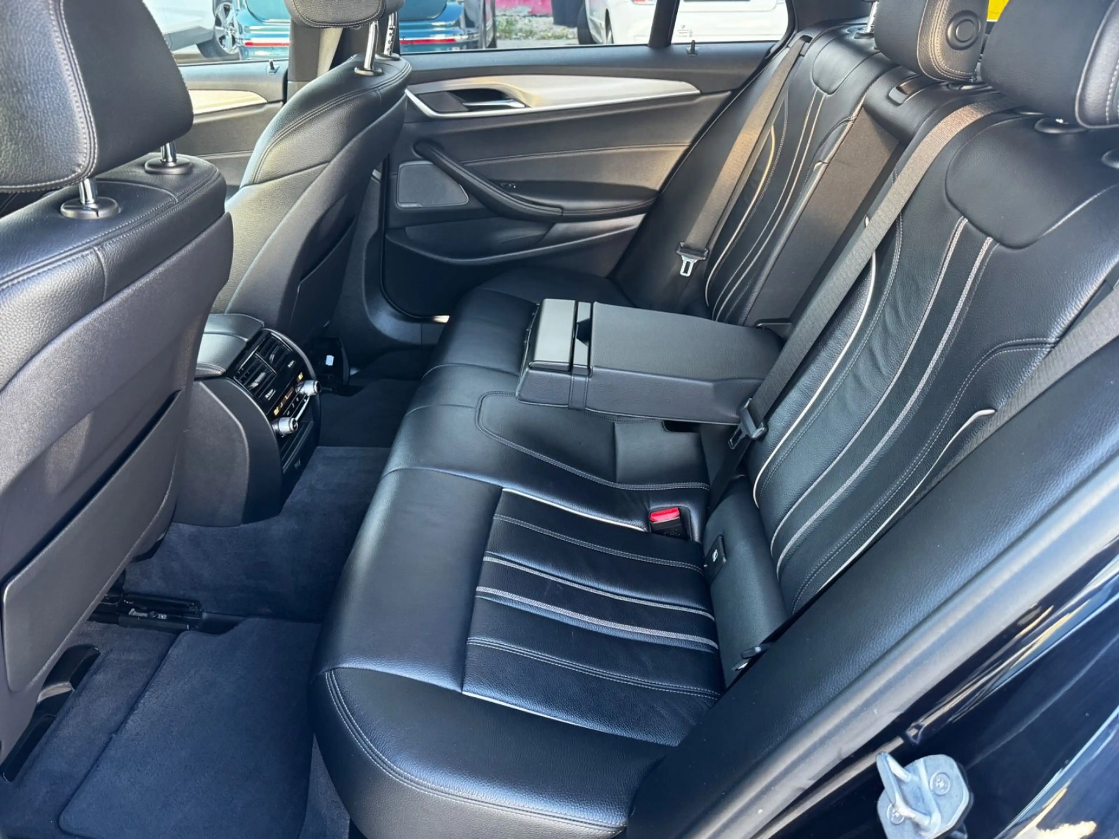 BMW 530 d xDrive Auto M Sport/Head-UP/Herman kardon — photo 12