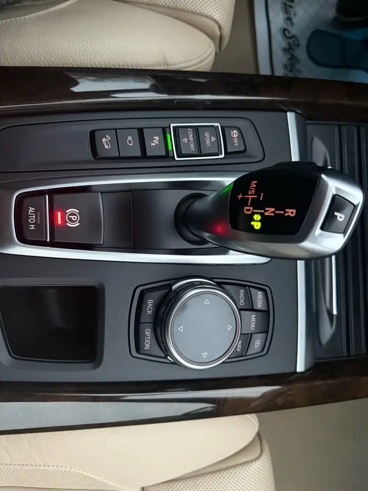 BMW X5 снимка BMW X5