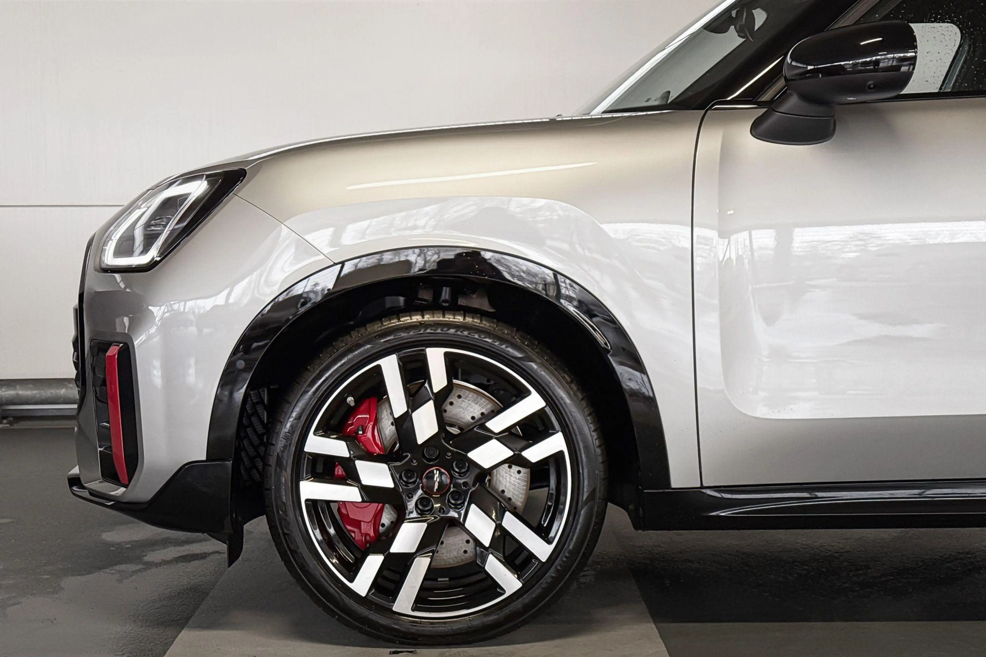 MINI John Cooper Works Countryman 2.0 JCW ALL4 XL — photo 4