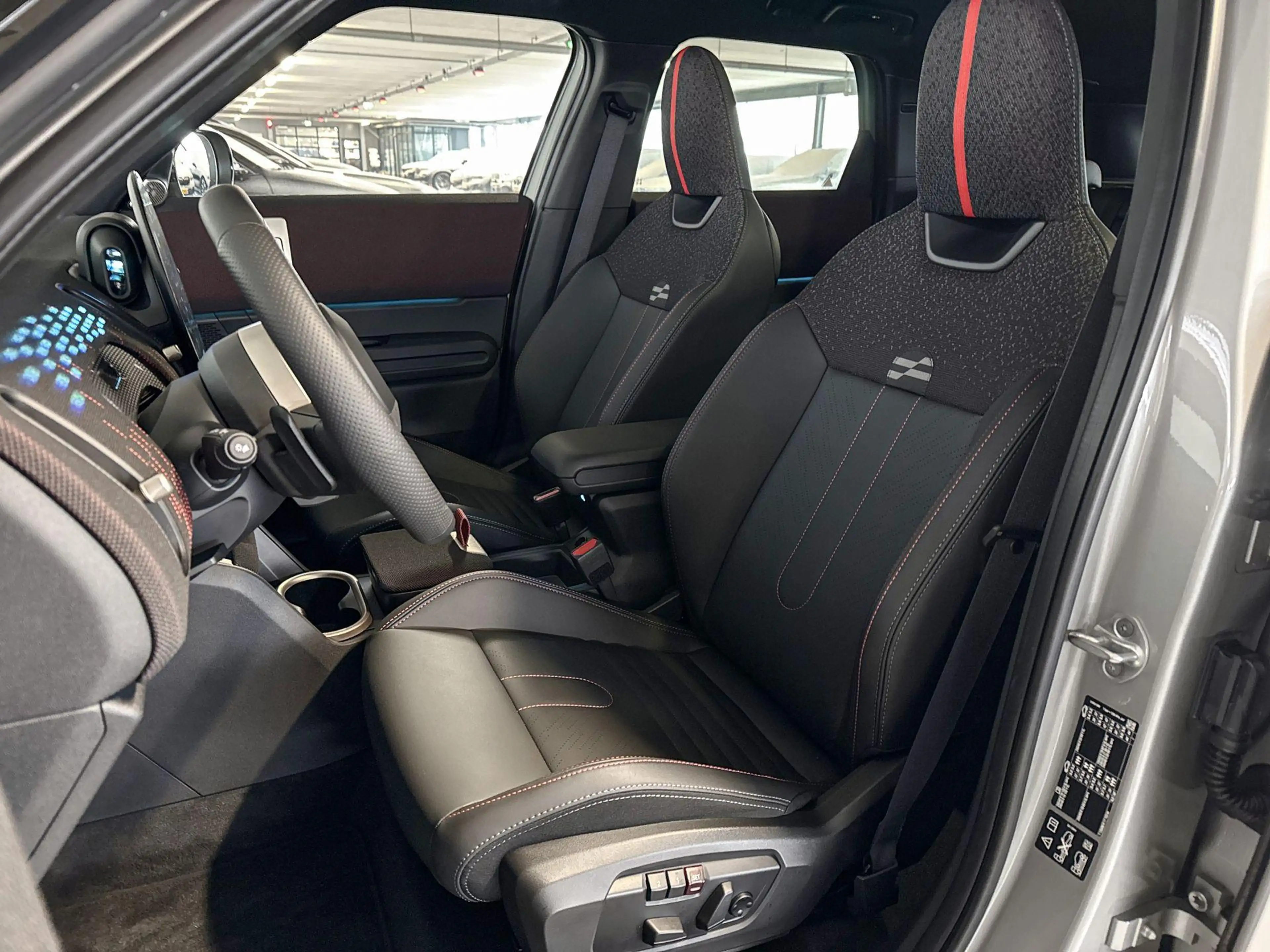 MINI John Cooper Works Countryman 2.0 JCW ALL4 XL — photo 9