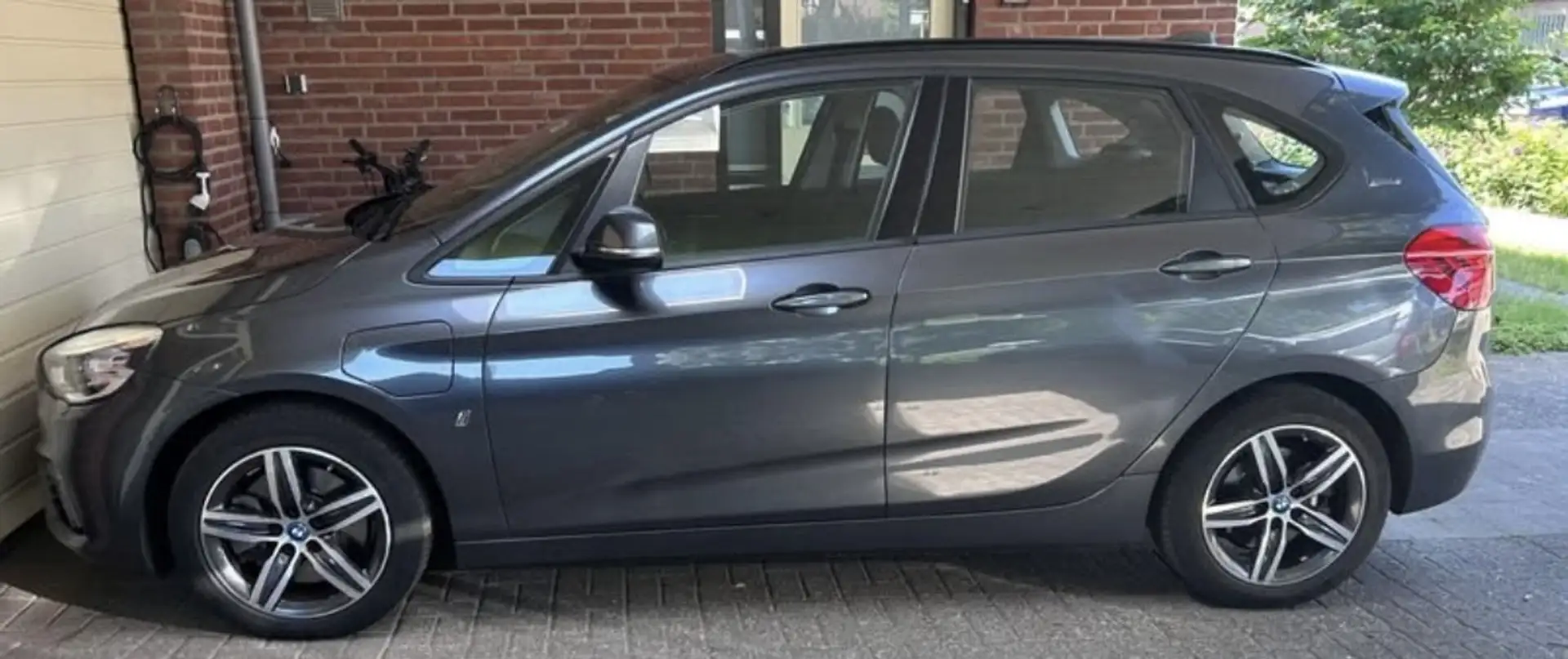 BMW 225 active tourer - vol! veel luxe… lage km Grijs - 1