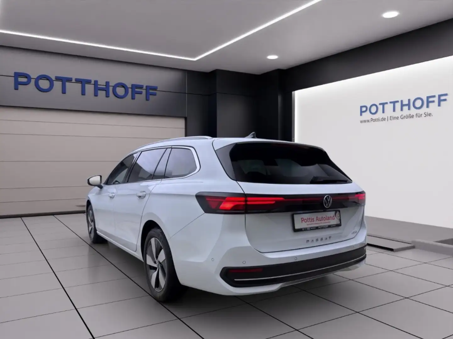Volkswagen Passat Variant 1.5 eTSI DSG BUSINESS NAVI AHK KAMERA PDC Weiß - 2