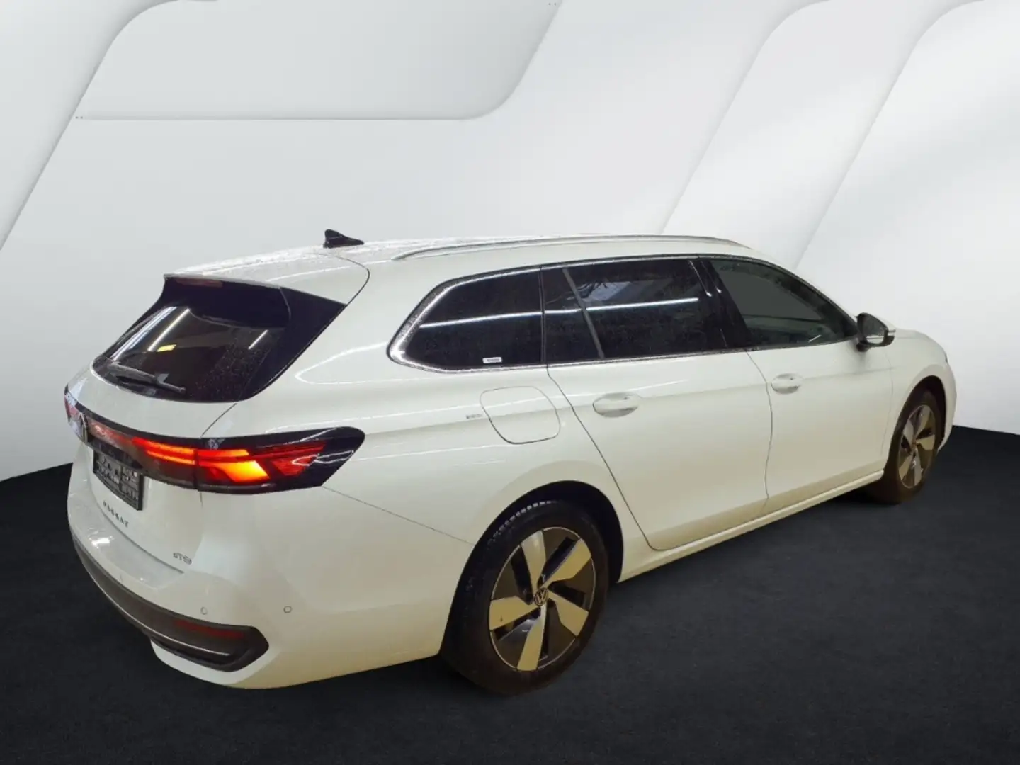 Volkswagen Passat Variant 1.5 eTSI DSG BUSINESS NAVI AHK KAMERA PDC Weiß - 2