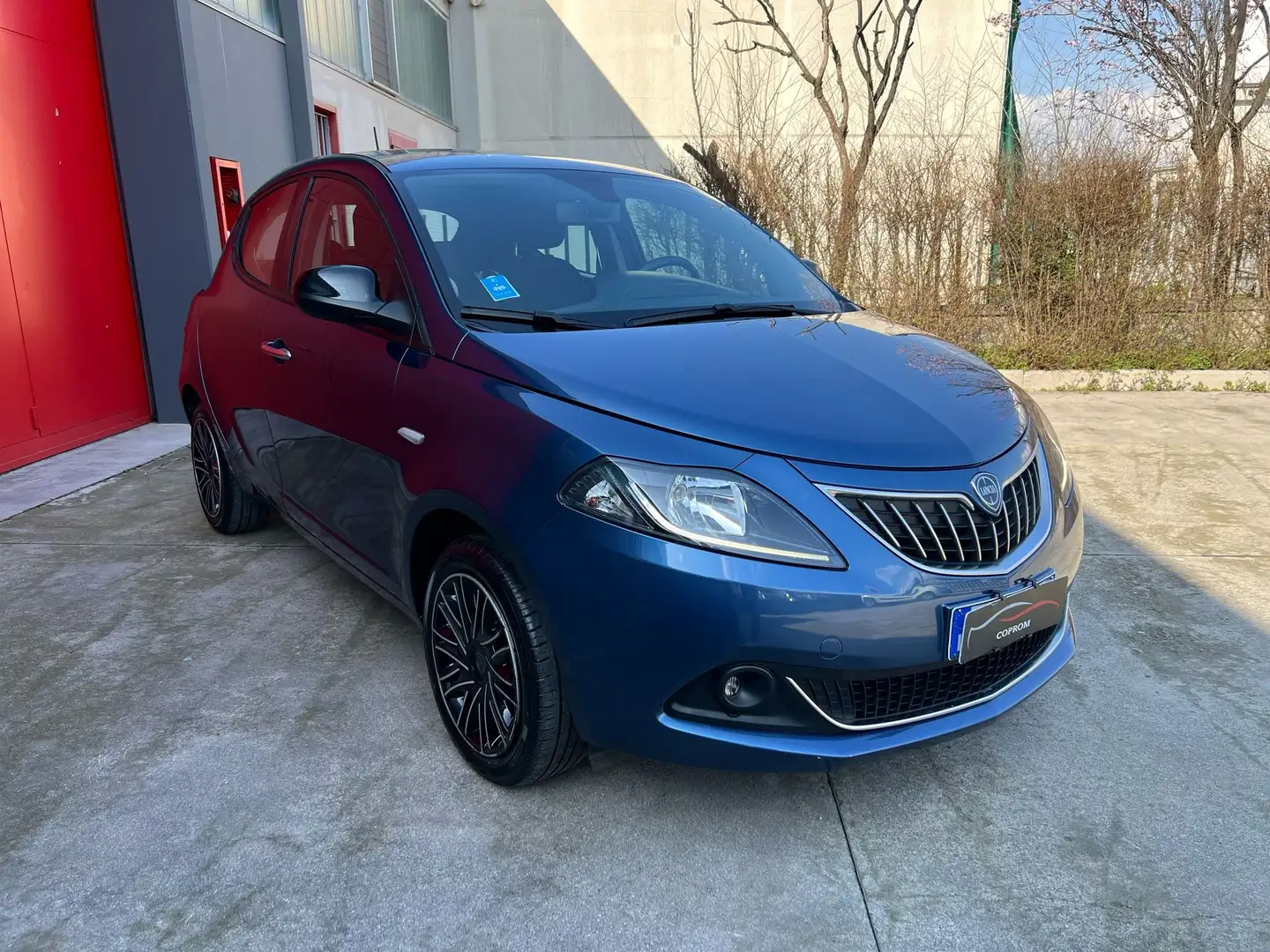 Lancia Ypsilon Ypsilon 1.0 firefly Gold- *PROMO* Modrá - 1