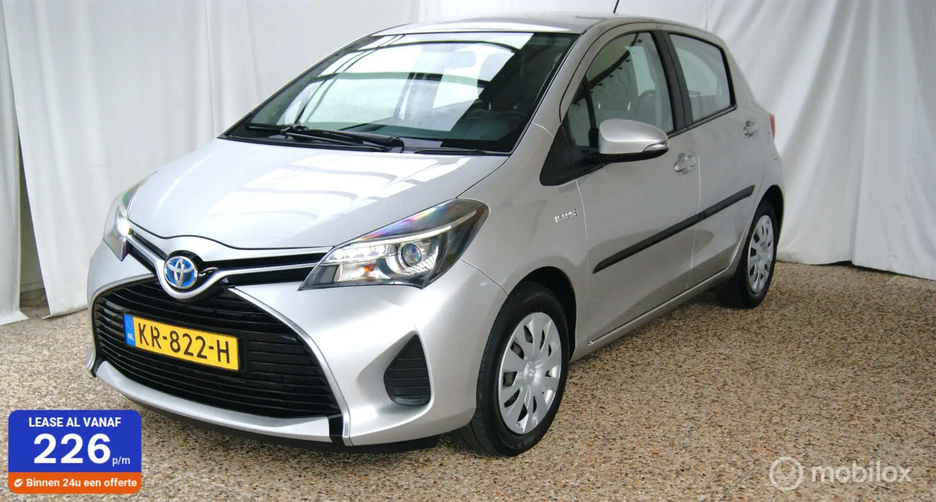Toyota Yaris 1.5 Hybrid Aspiration Gris - 1
