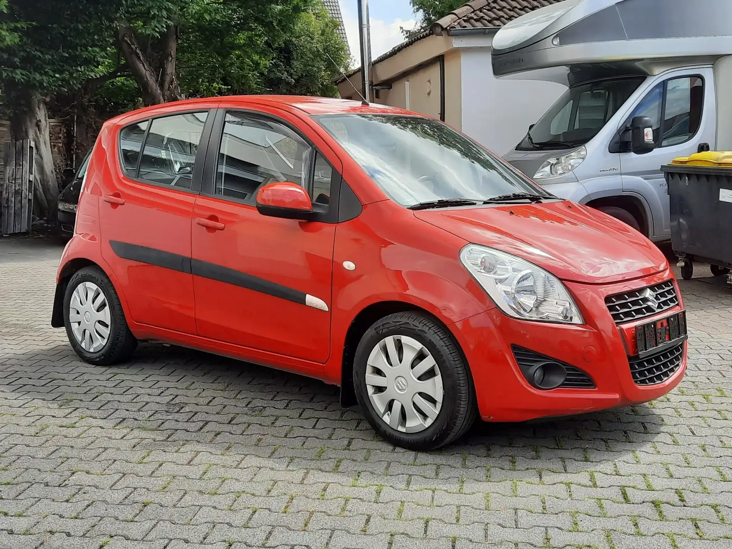 Suzuki Splash 1.2 active+Klima,PDC,Scheckheft,Winterräder!!! Rojo - 1