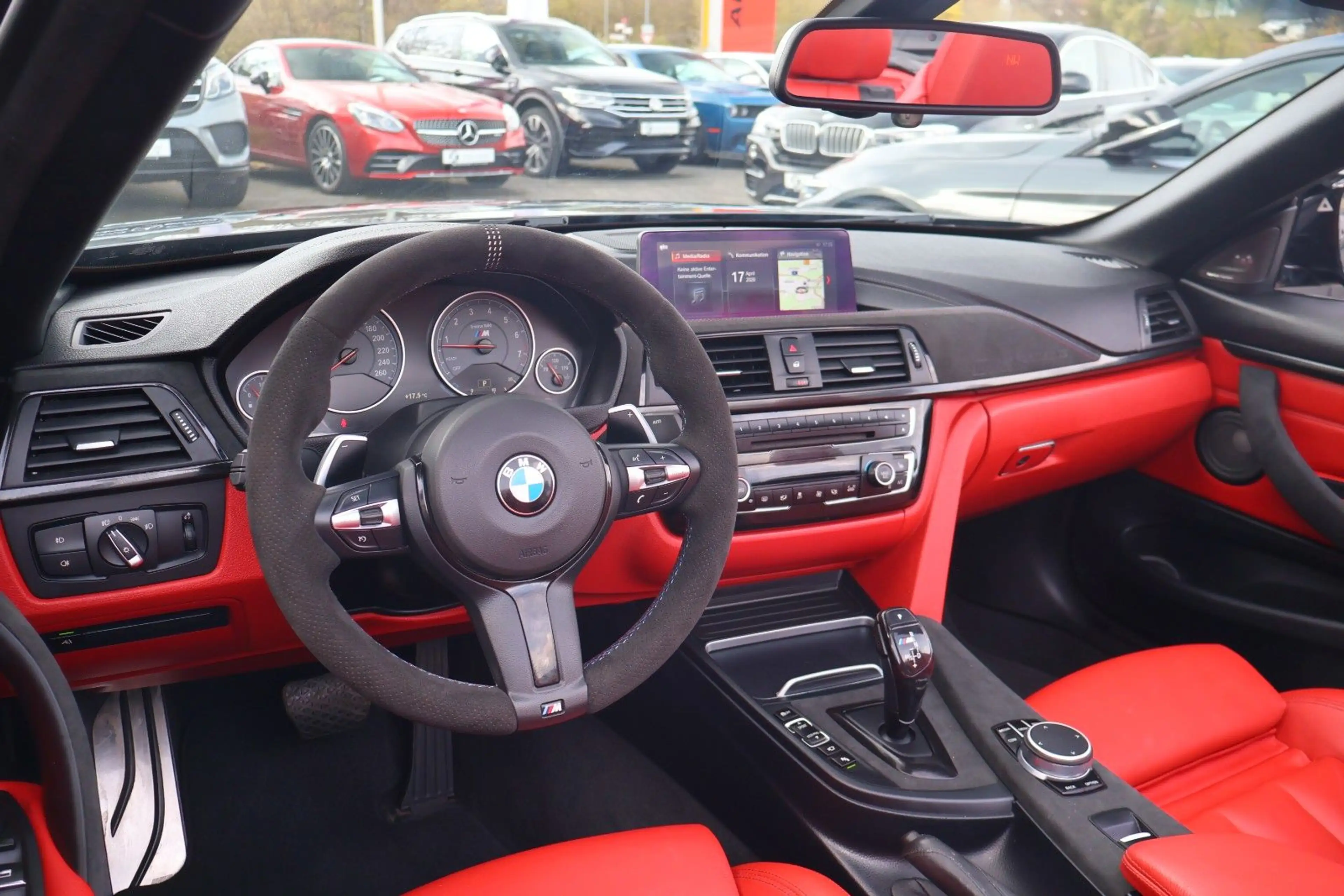 BMW 440 i Cabrio M-PAKET/CARPLAY/360°/H&K/LED/TOTW — photo 14