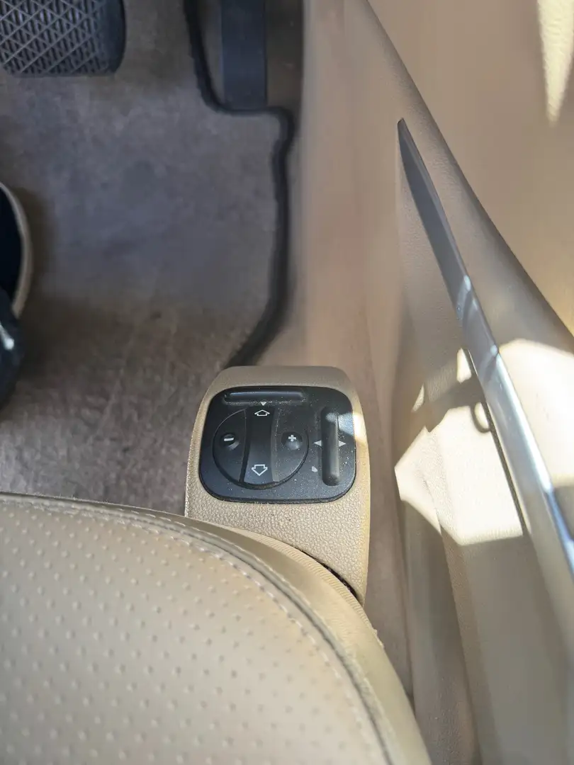 Mercedes-Benz GL 420 GL 420 CDI DPF 4Matic 7G-TRONIC Schwarz - 1