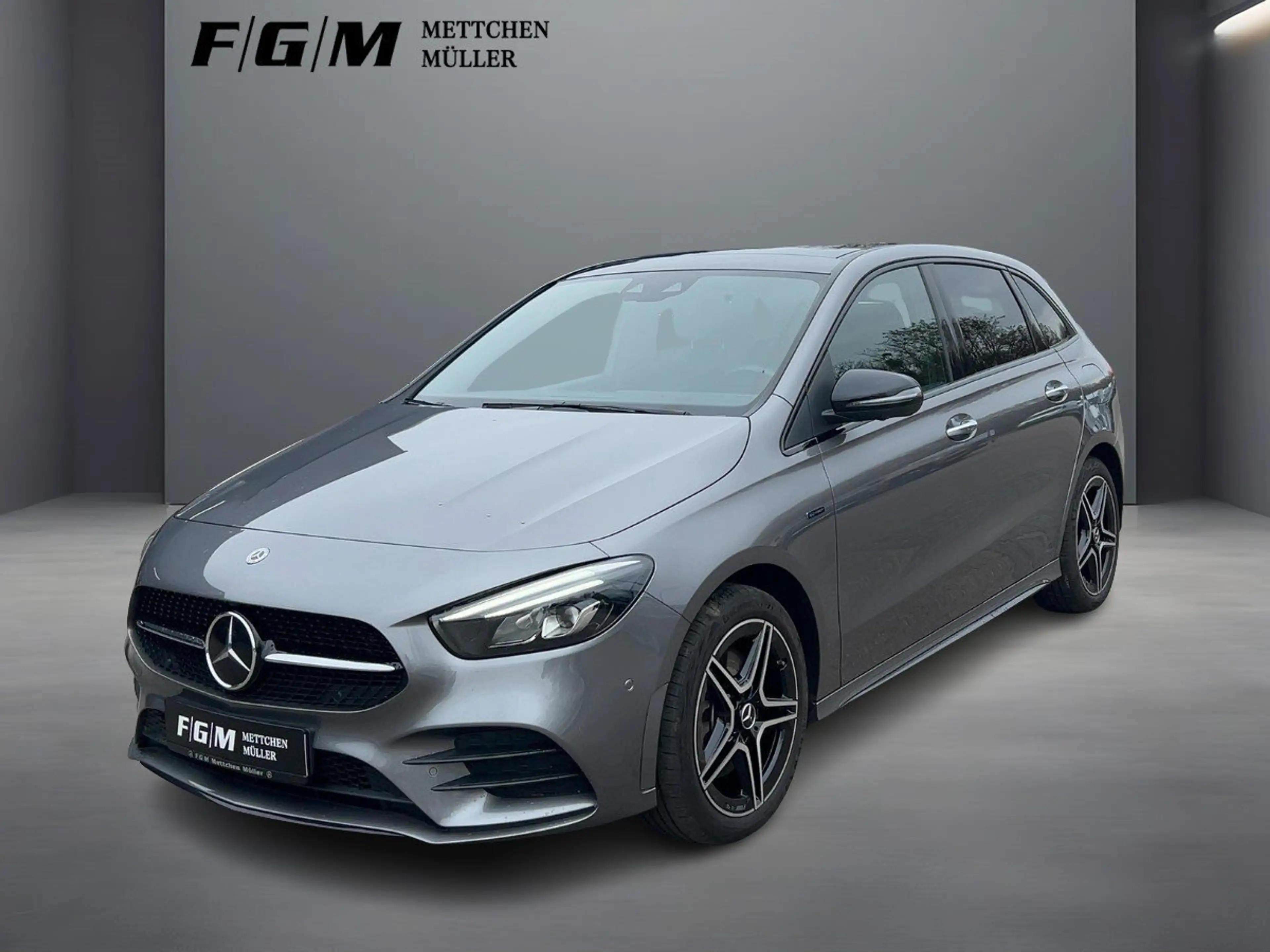Mercedes-Benz B 250 B 250e AMG-Line/Navi/Pano-Dach/LED/CarPlay/MBUX