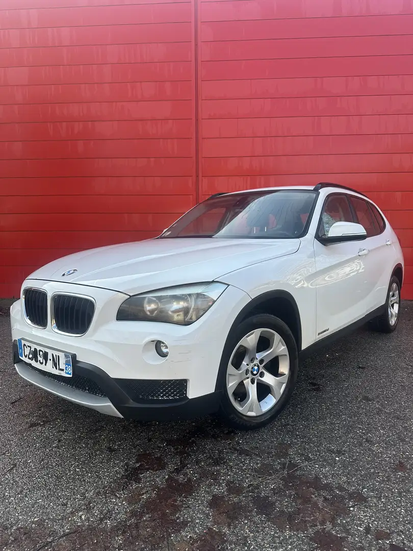 BMW X1 sDrive 18d 143 ch Lounge A - 1