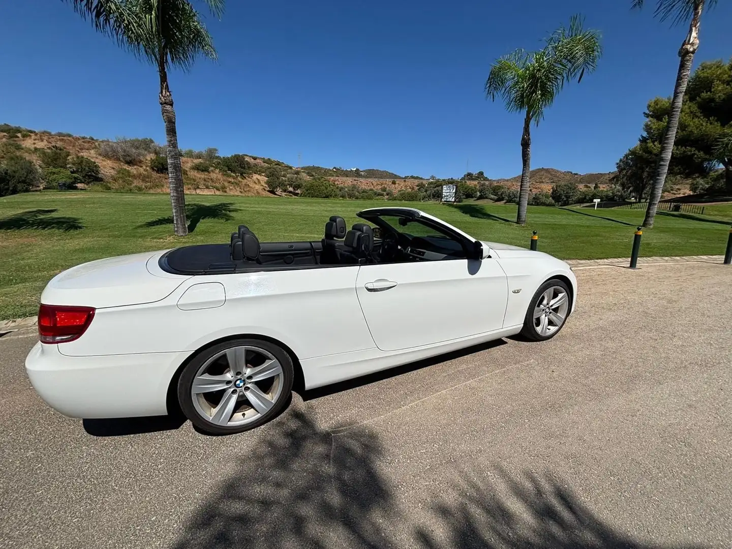 BMW 330 330i Cabrio Aut. Blanco - 2