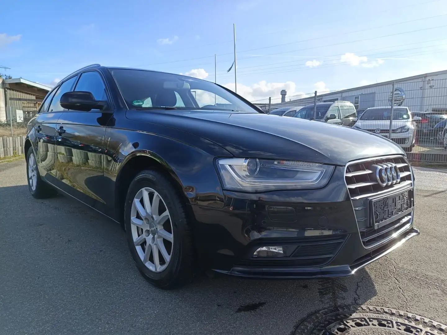 Audi A4 Avant Attraction Navi / Xenon Schwarz - 1