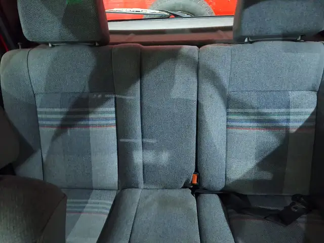 Volkswagen Golf view 14