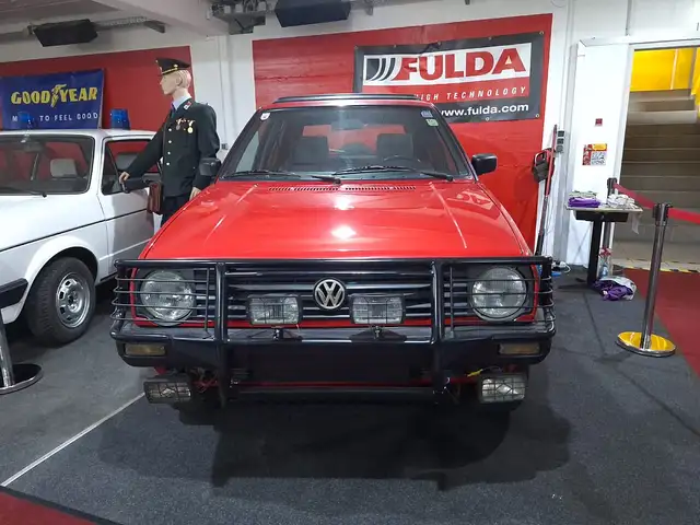 Volkswagen Golf view 3