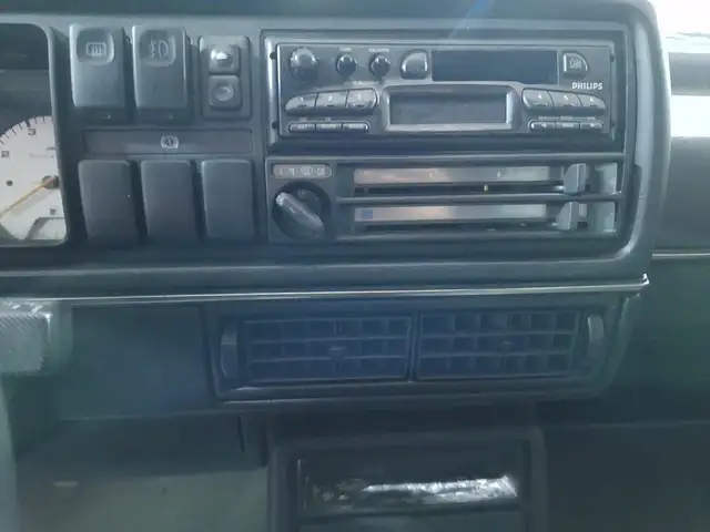 Volkswagen Golf view 10