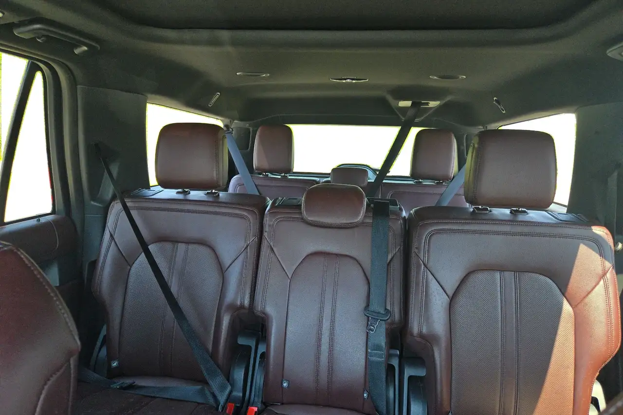 Ford Expedition снимка Ford Expedition
