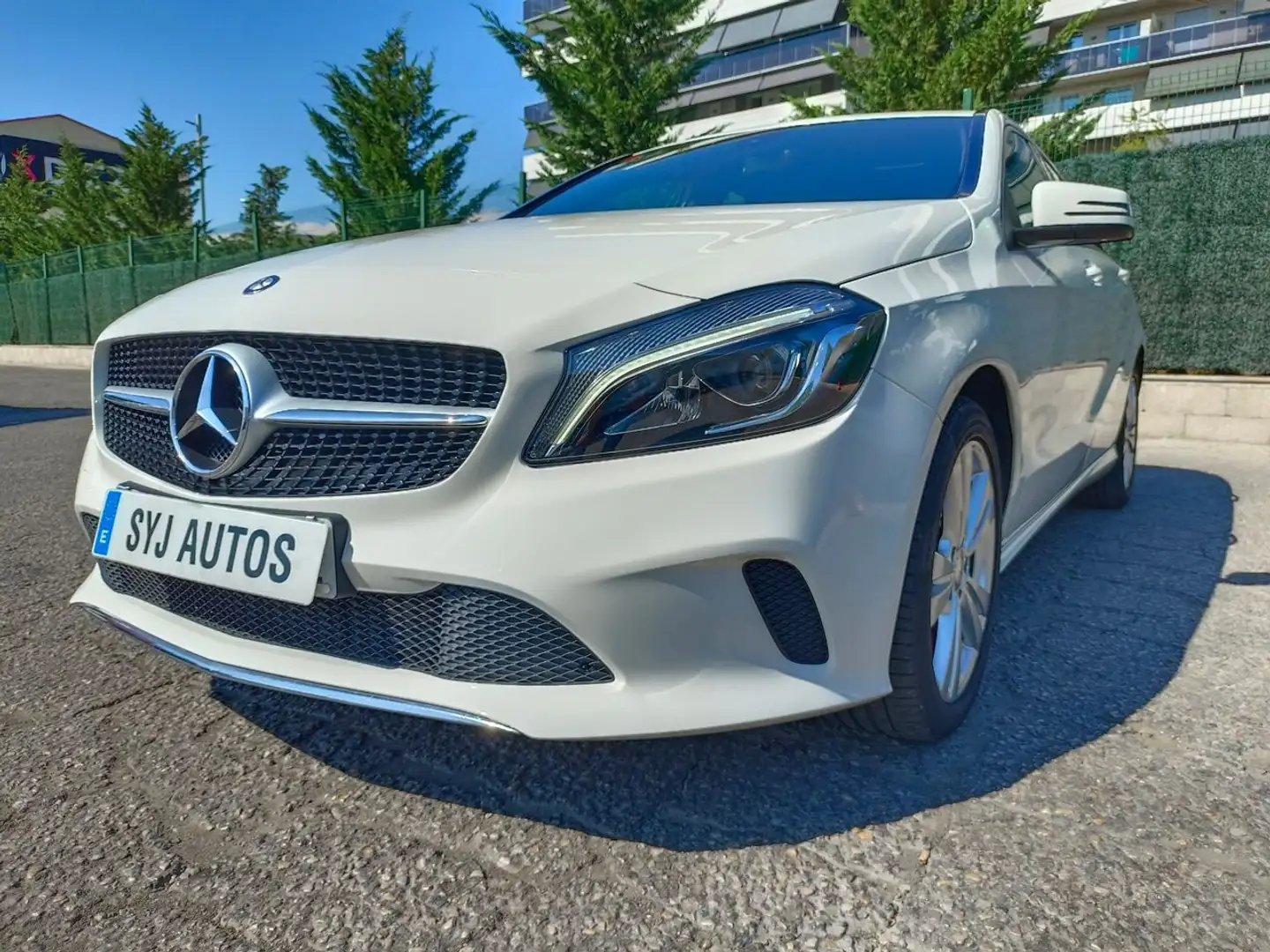 Mercedes-Benz A 180 180d 7G-DCT Blanco - 1