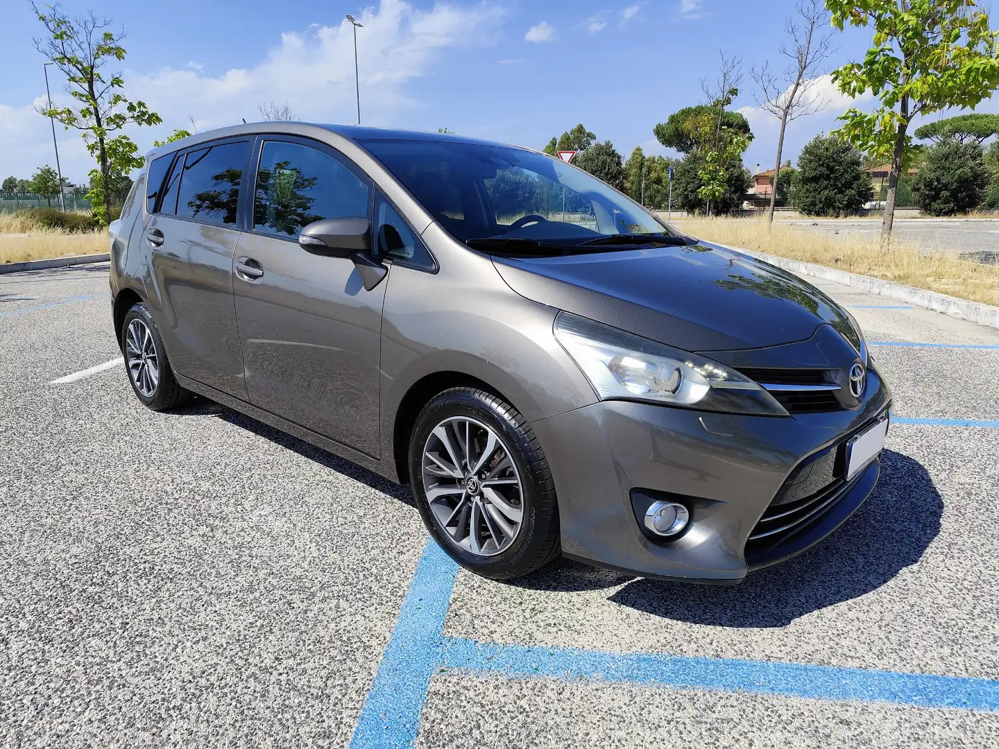 Toyota Verso 1.6 D-4D ACTIVE MT Grigio - 1