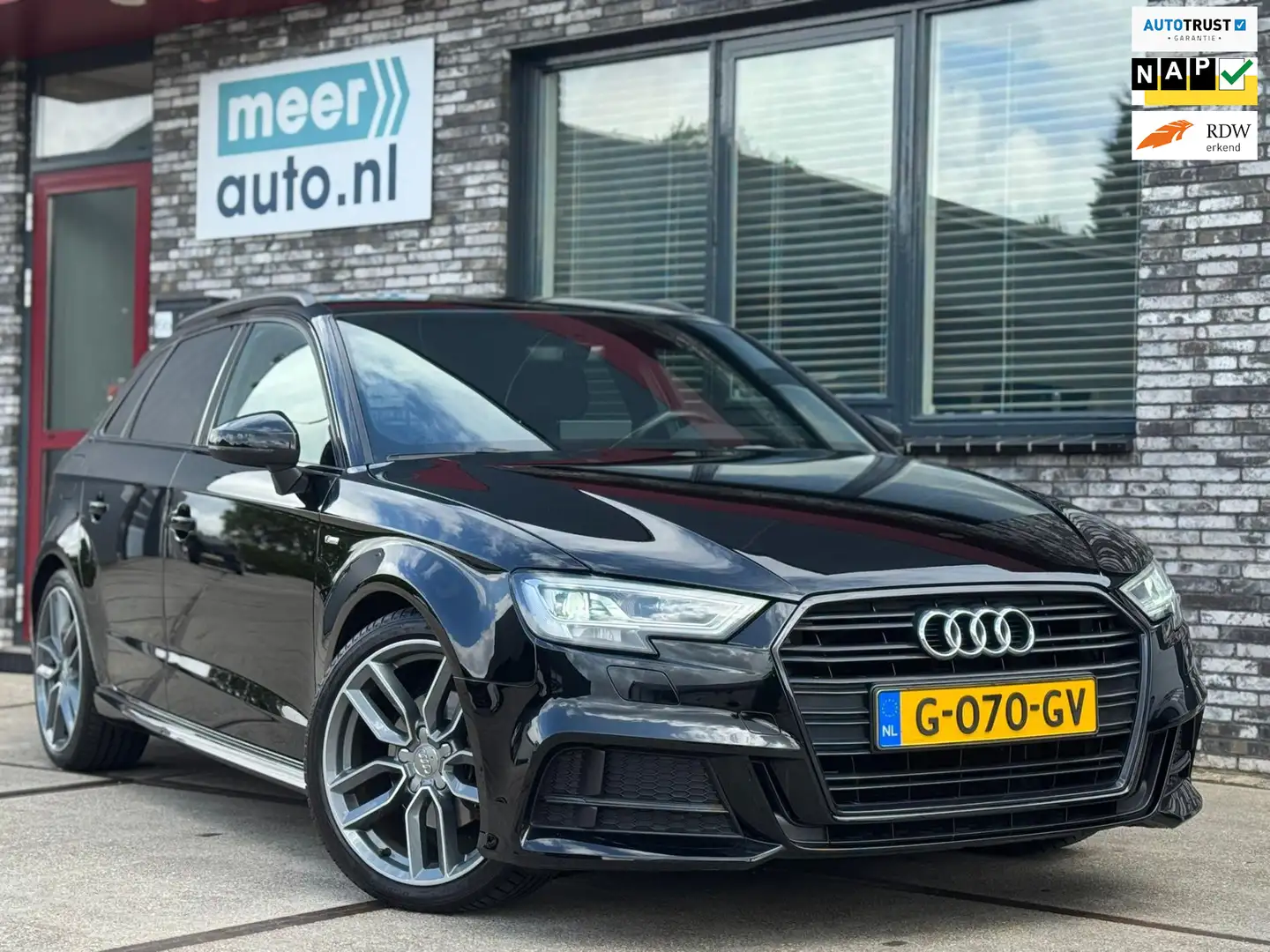 Audi A3 Sportback 35 TFSI 3x S-LINE l VIRTUAL l BLACK OPTI Zwart - 1