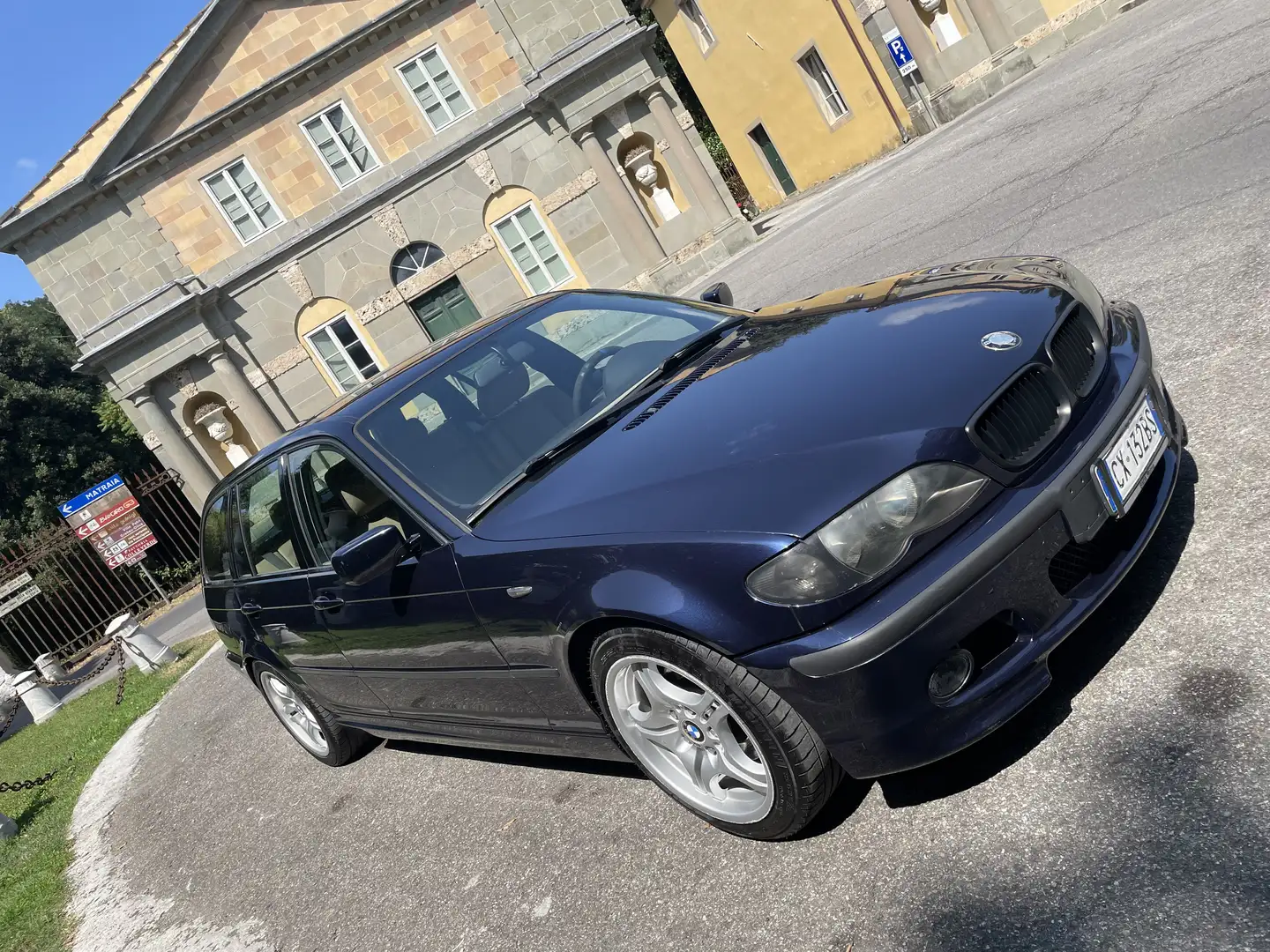 BMW 320 320d Touring Eletta 150cv 6m - 1