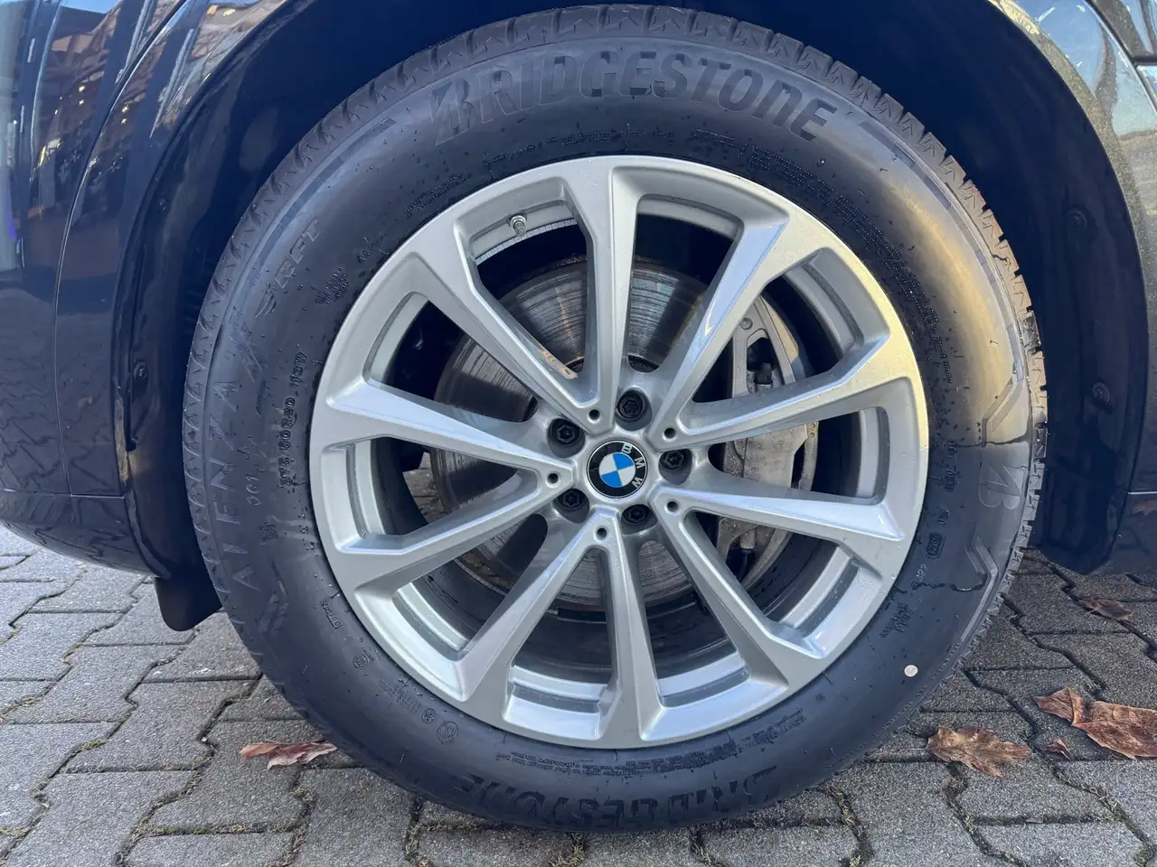 BMW X7 xDrive40d PANO-SKY AHK ST-Hzg h&k DA-Pro 360° 8