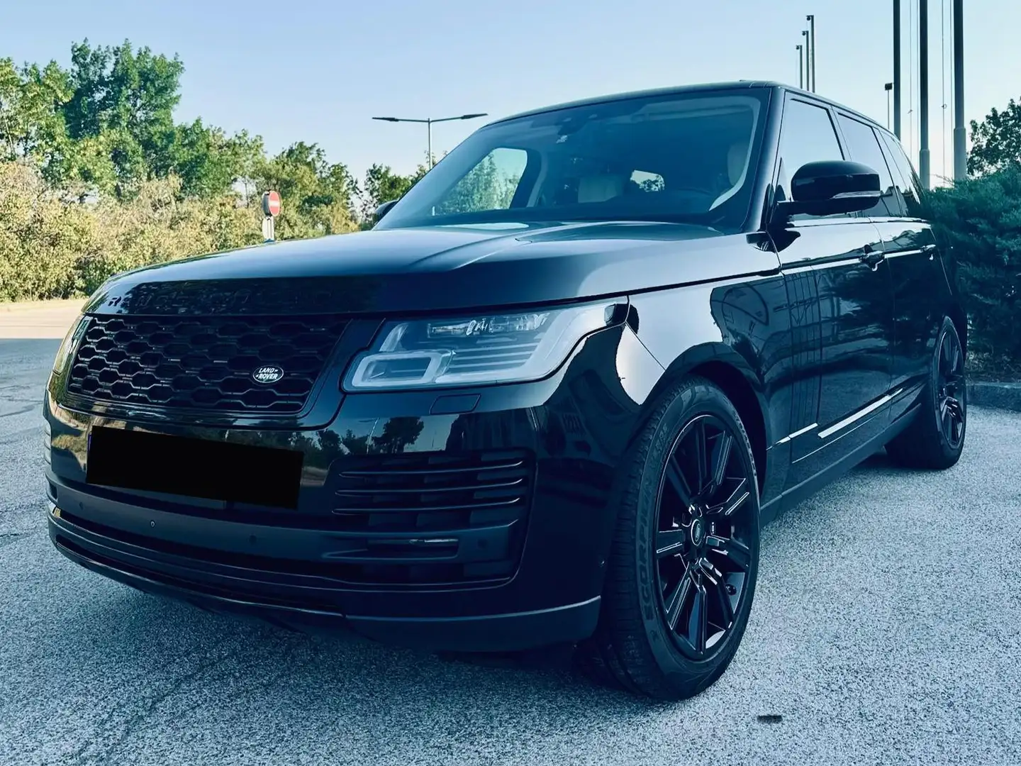 Land Rover Range Rover 3.0 V6 Diesel | 275 PS | 8-Gang-Automatik | Allrad | Luftfederung Schwarz - 1
