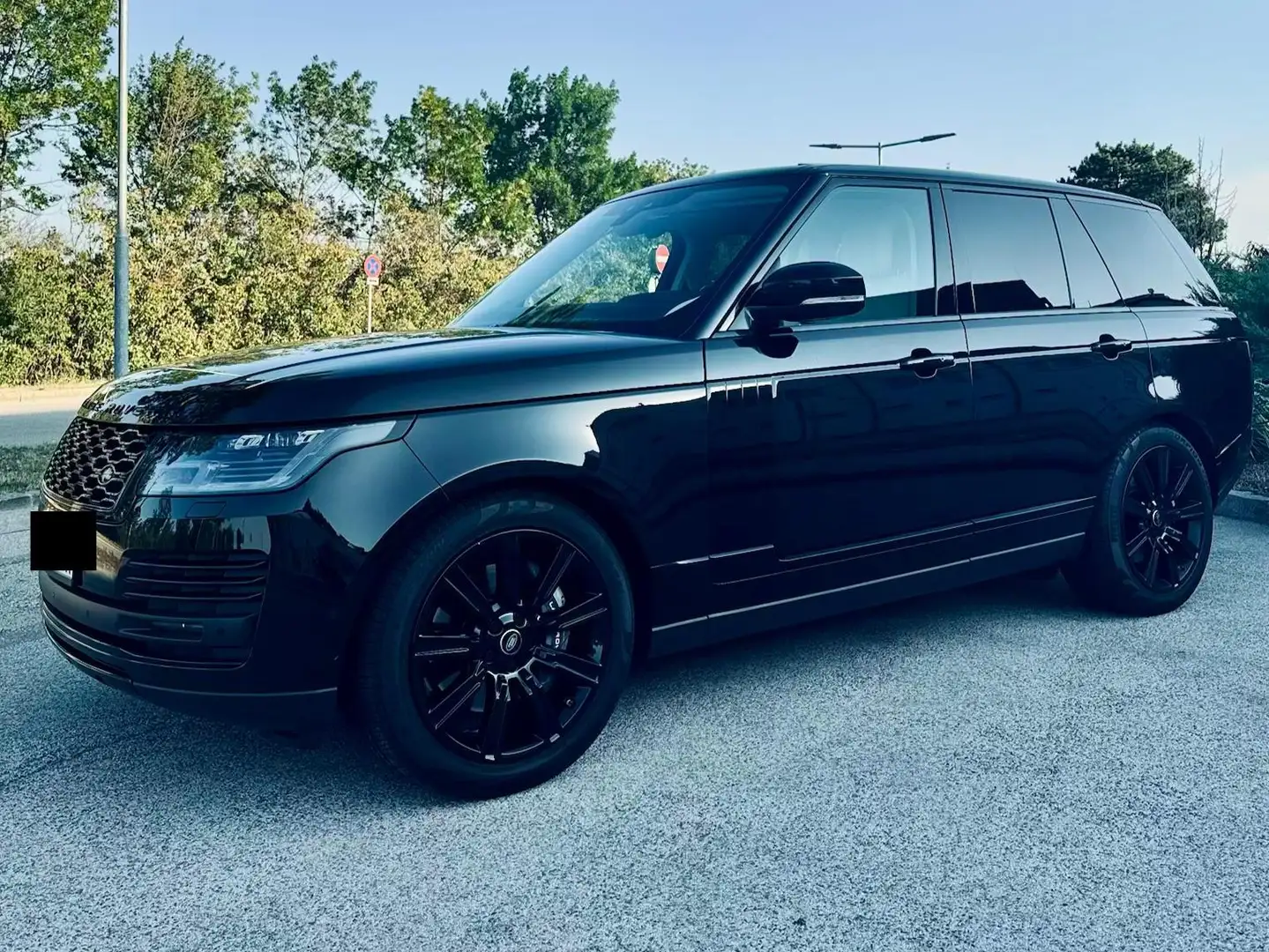 Land Rover Range Rover 3.0 V6 Diesel | 275 PS | 8-Gang-Automatik | Allrad | Luftfederung Schwarz - 2