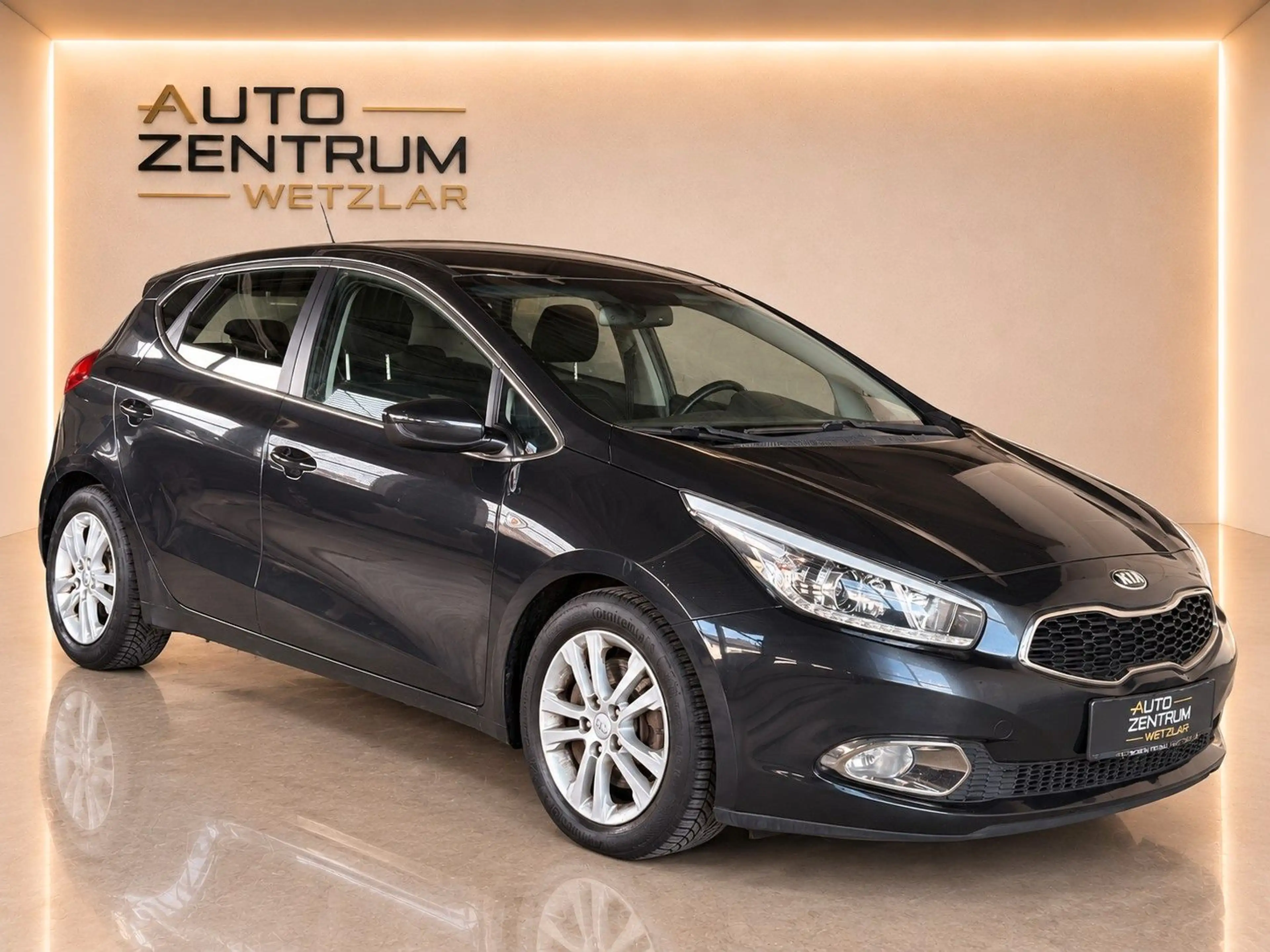 Kia Ceed / cee'd Navi Kamera Klimaauto SHZ LHZ PDC Tempomat