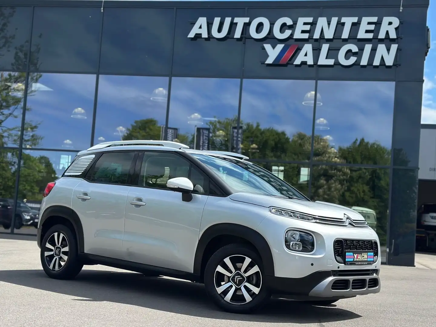 Citroen C3 Aircross PureTech 130 Stop&Start Shine 2.H/NA Grau - 1