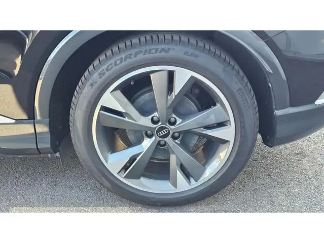 Audi Q4 E-Tron view 26