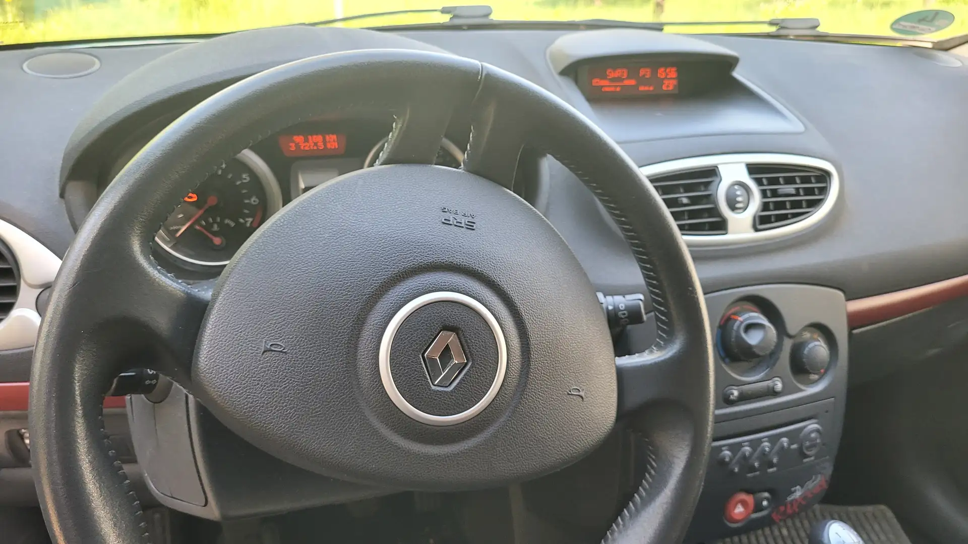 Renault Clio Clio 1.2 16V Ripcurl Silber - 2