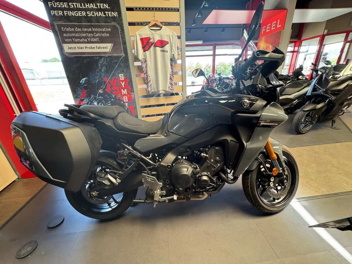 Yamaha Tracer 9 GT Gris - 2