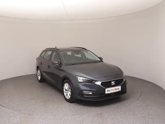Seat Leon Leon view 2