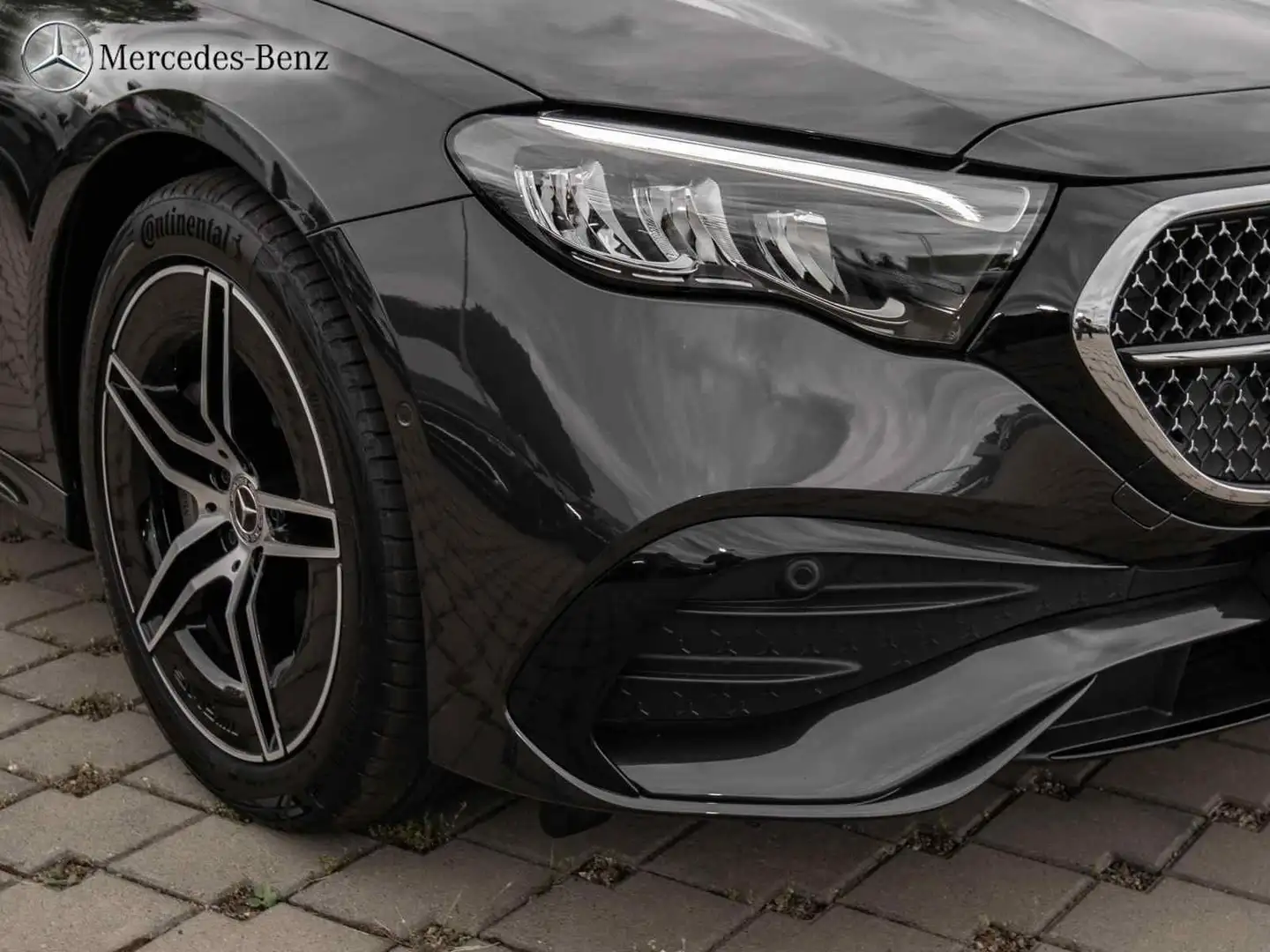 Mercedes-Benz E 220 d 4M T AMG Night+RüKam+LED+AHK+19+Sitzhzg Grau - 2