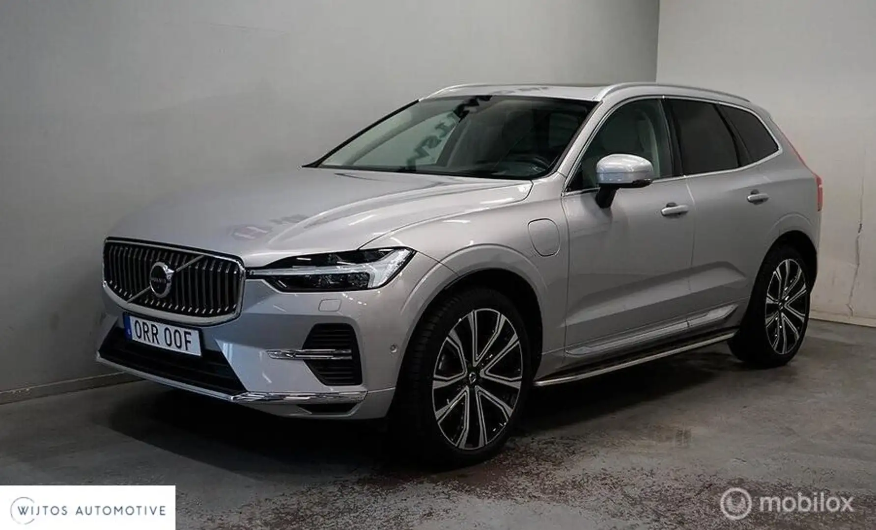 Volvo XC60 2.0 T6 Plug-in hybrid AWD Ultimate Bright Argent - 1