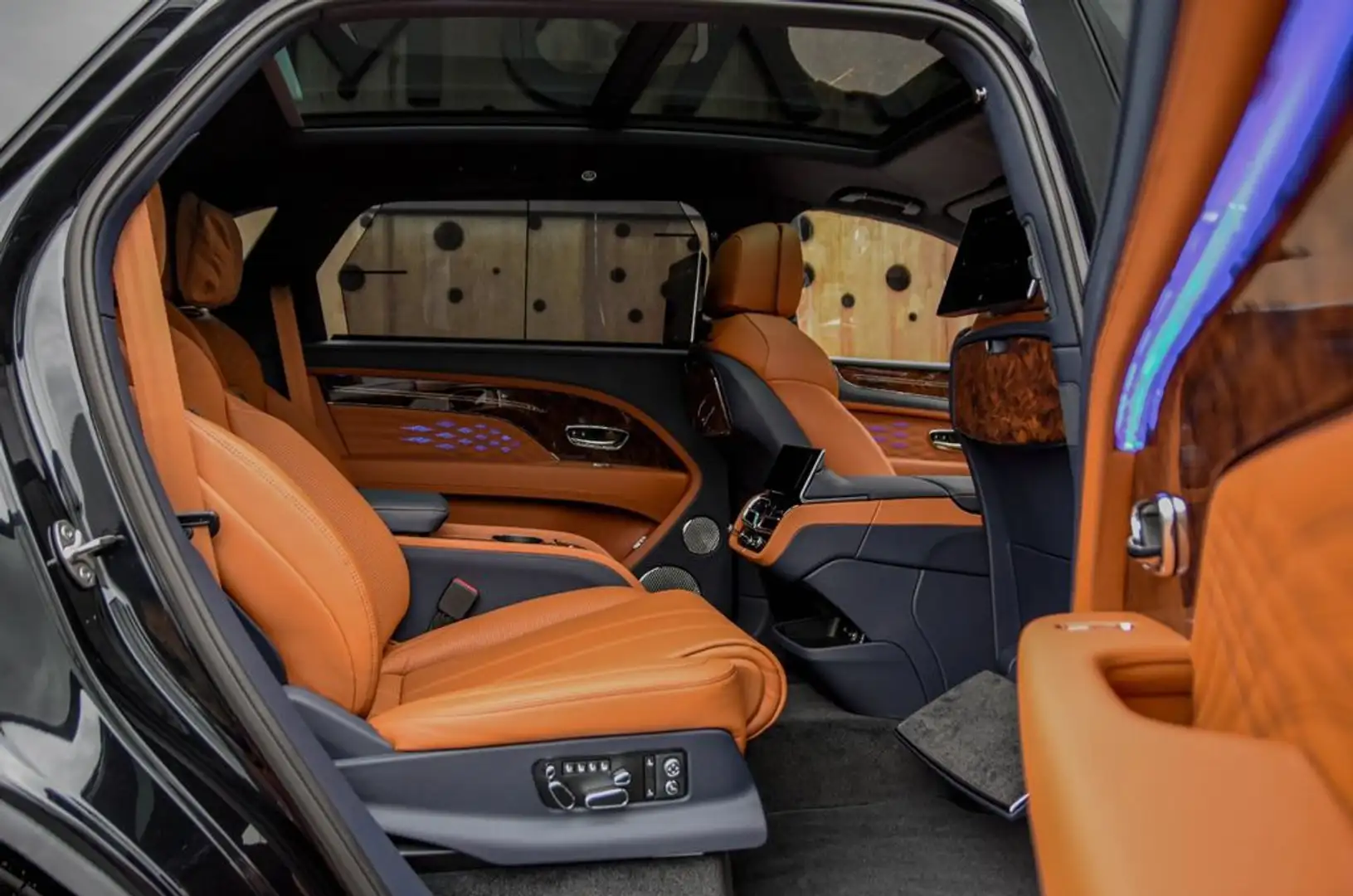 Bentley Bentayga V8 S Чорний - 1