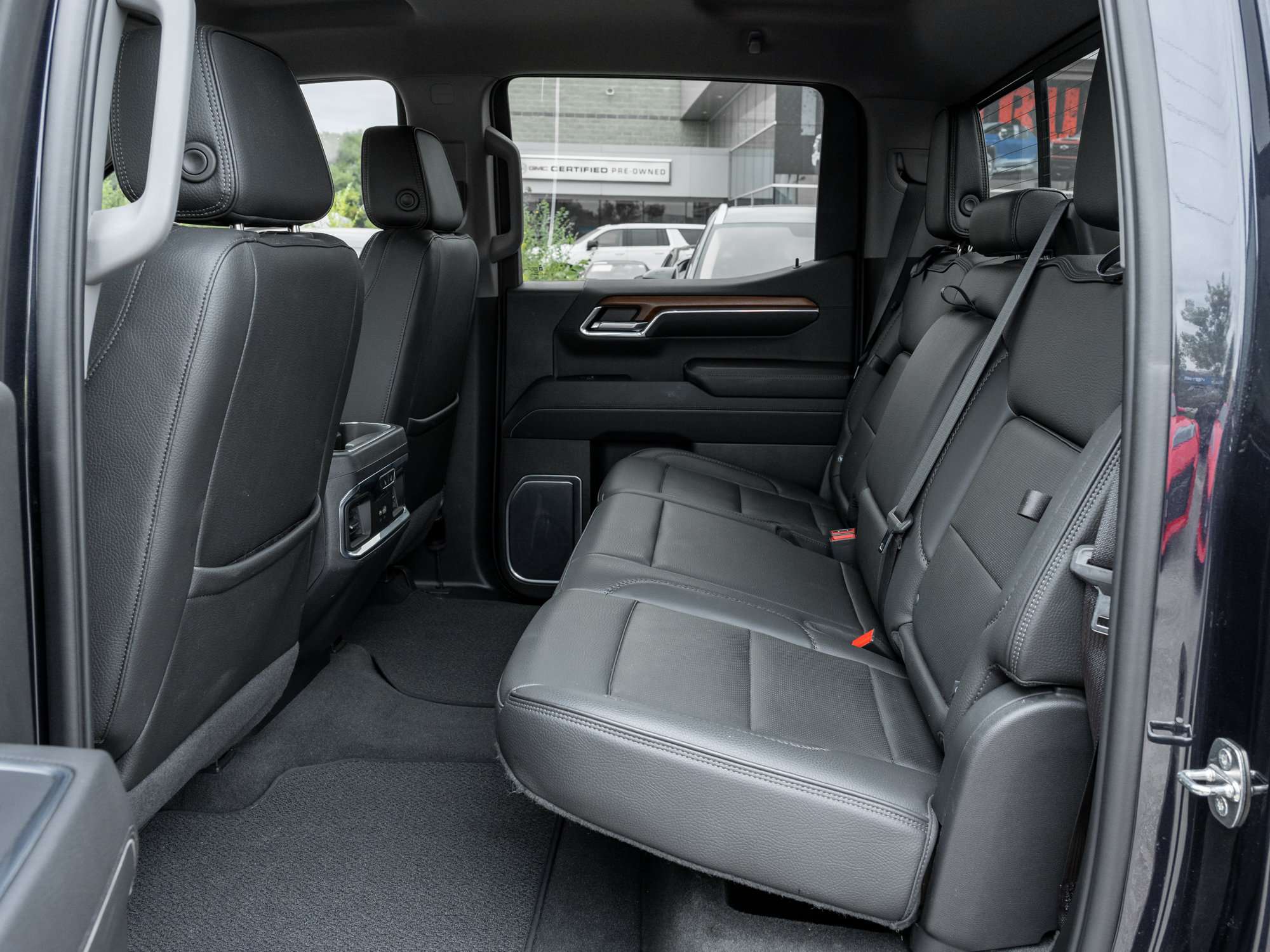 used 2022 GMC Sierra 1500 car, priced at $52,307