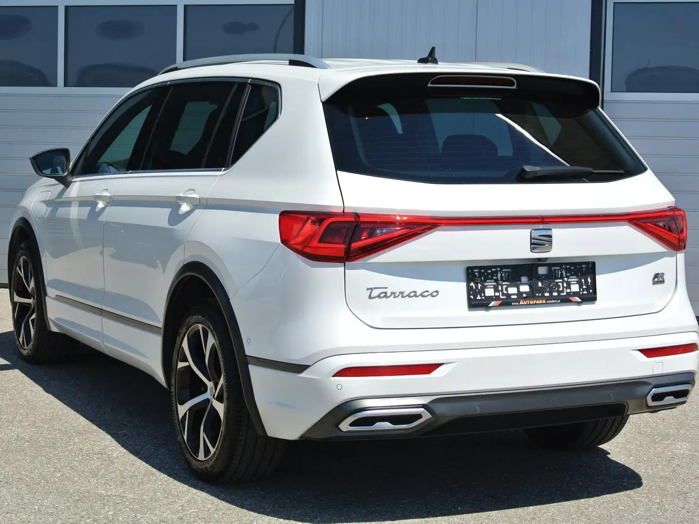 SEAT Tarraco 245 e-Hybrid DSG ** FR ** LEDER * AHK * Weiß - 2