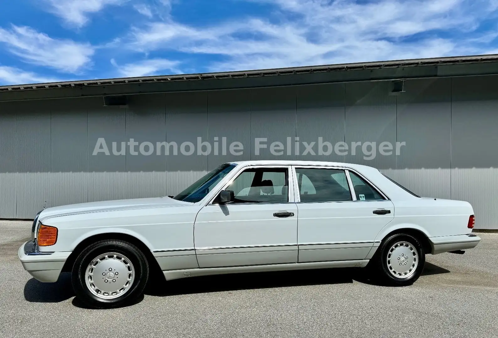 Mercedes-Benz 300 SEL one owner only 31000 miles Bianco - 1