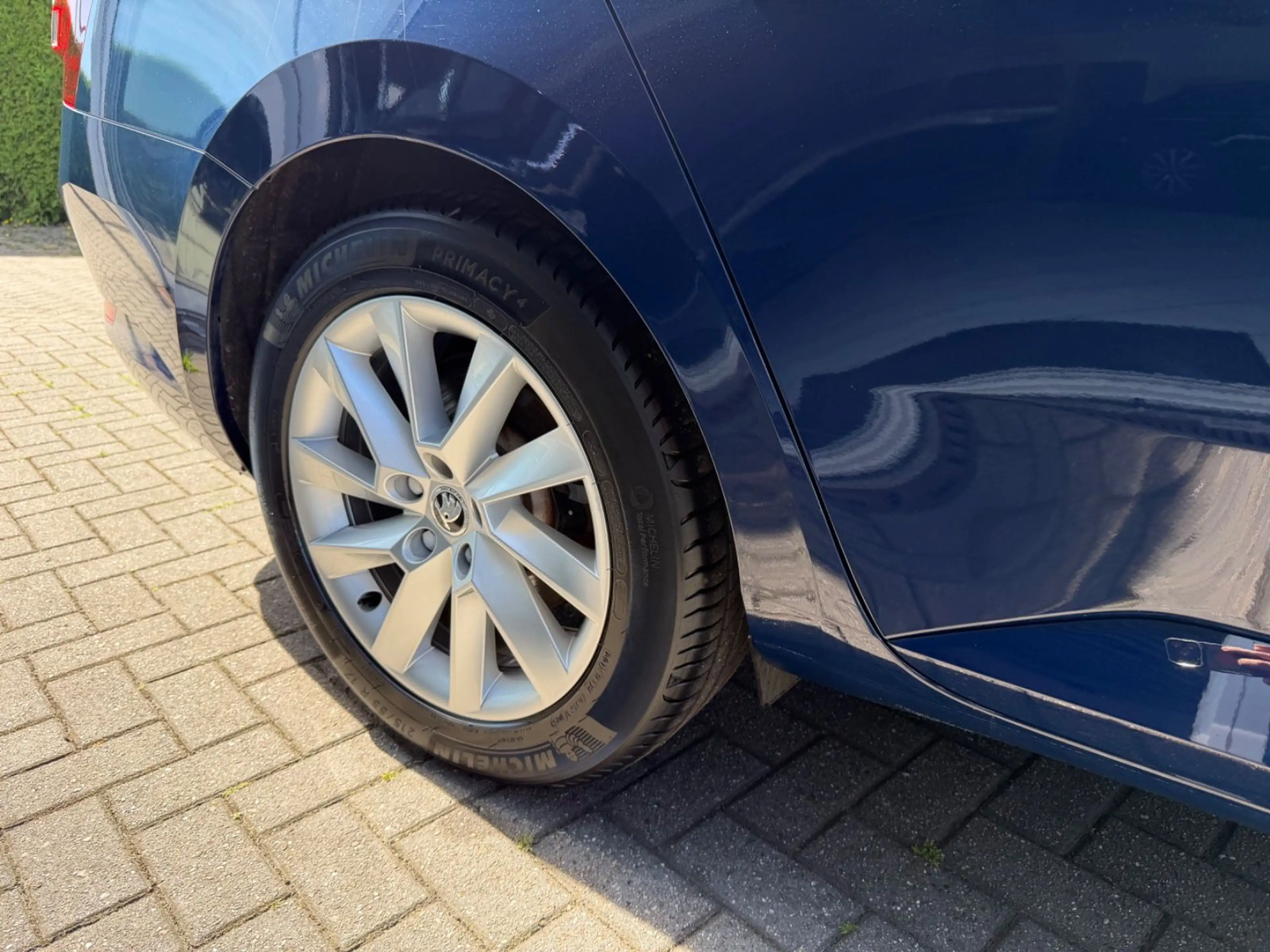 Skoda Superb Combi Style — photo 14