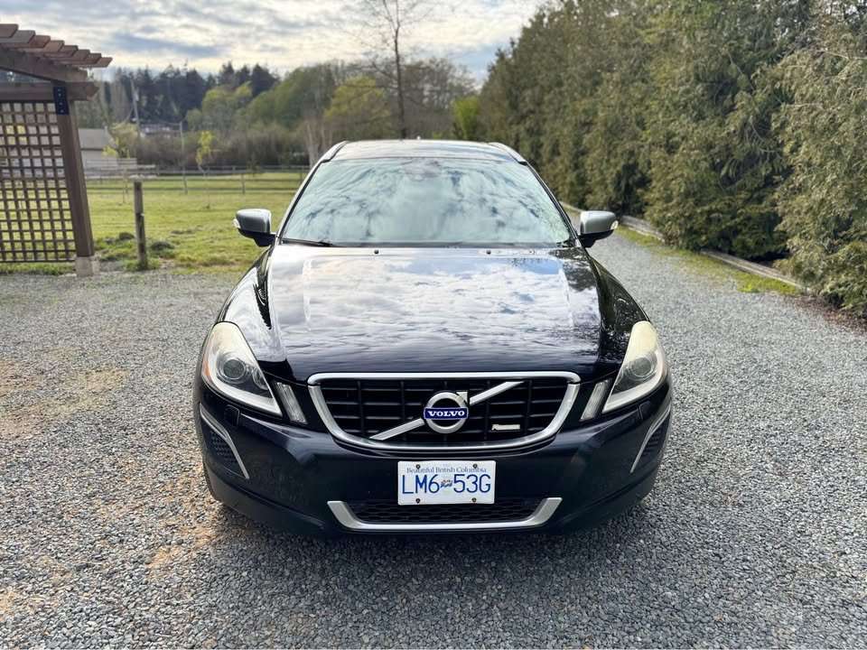 2012 Volvo XC60 T6 R-Design alt 3
