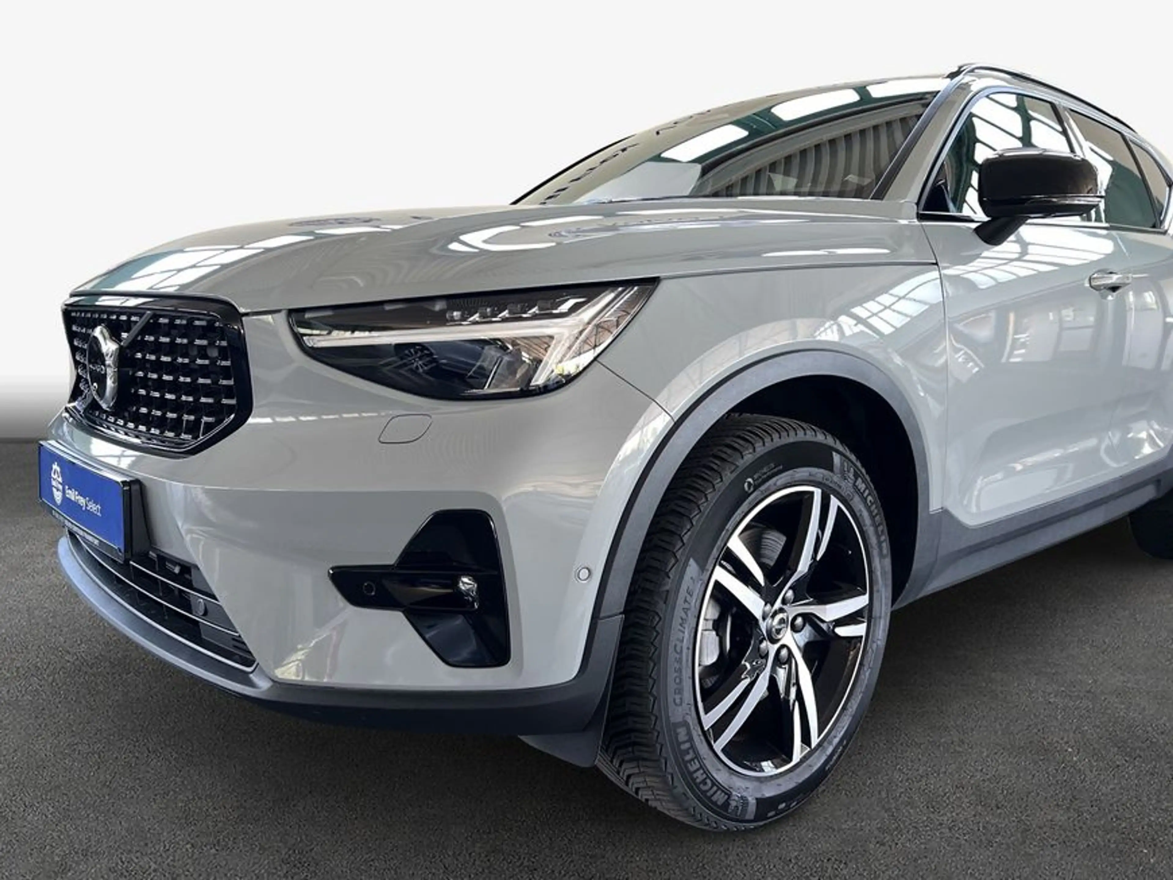 Volvo XC40 XC40 B4 B DKG Plus Dark — photo 6