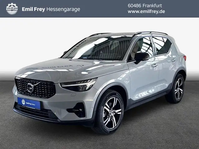Volvo XC40 XC40 B4 Plus Dark DKG Glasd Pilot BLIS 360° LED