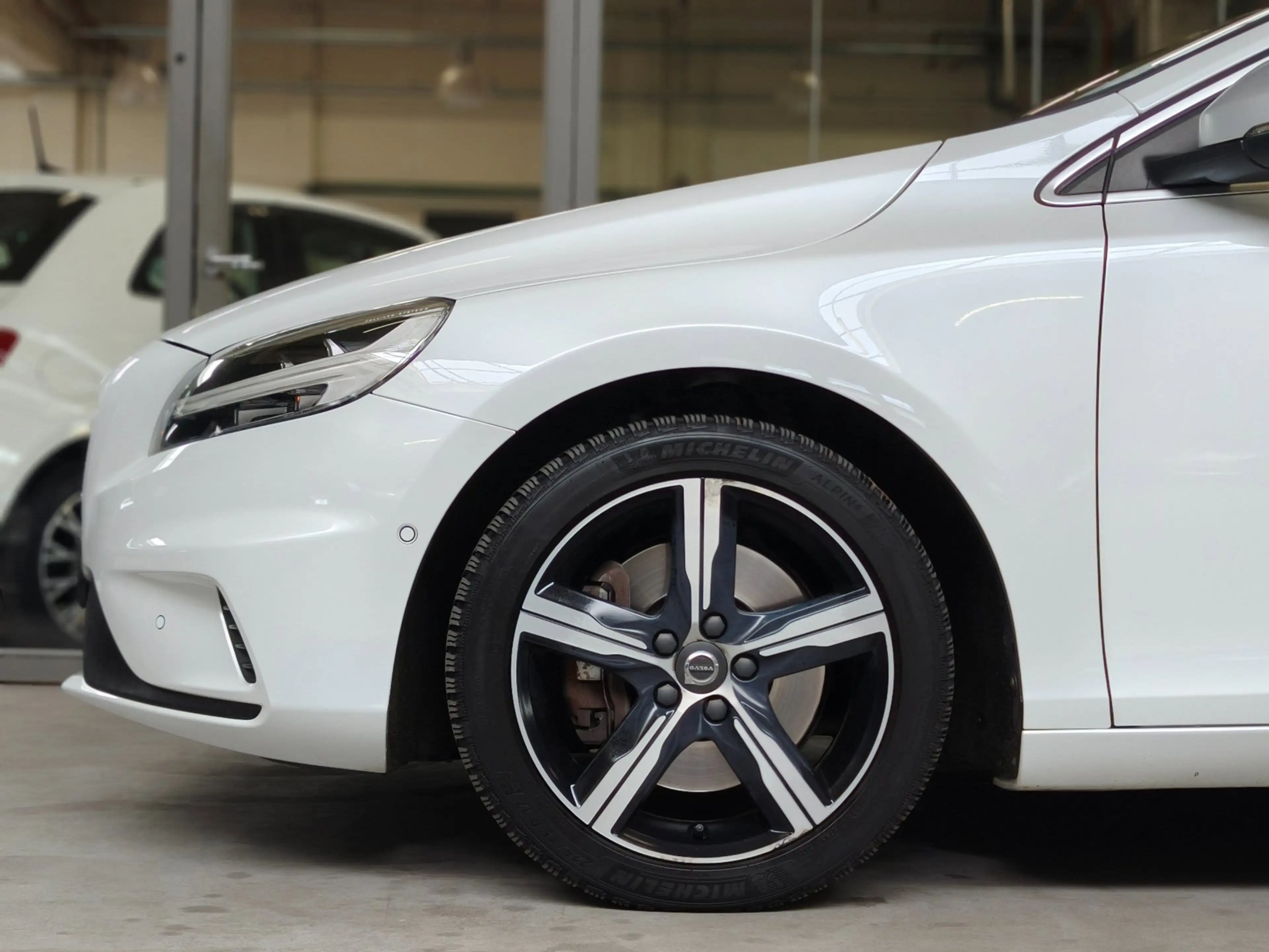 Volvo V40 1.5 T3 Polar+ Sport-Harman Kardon — photo 6