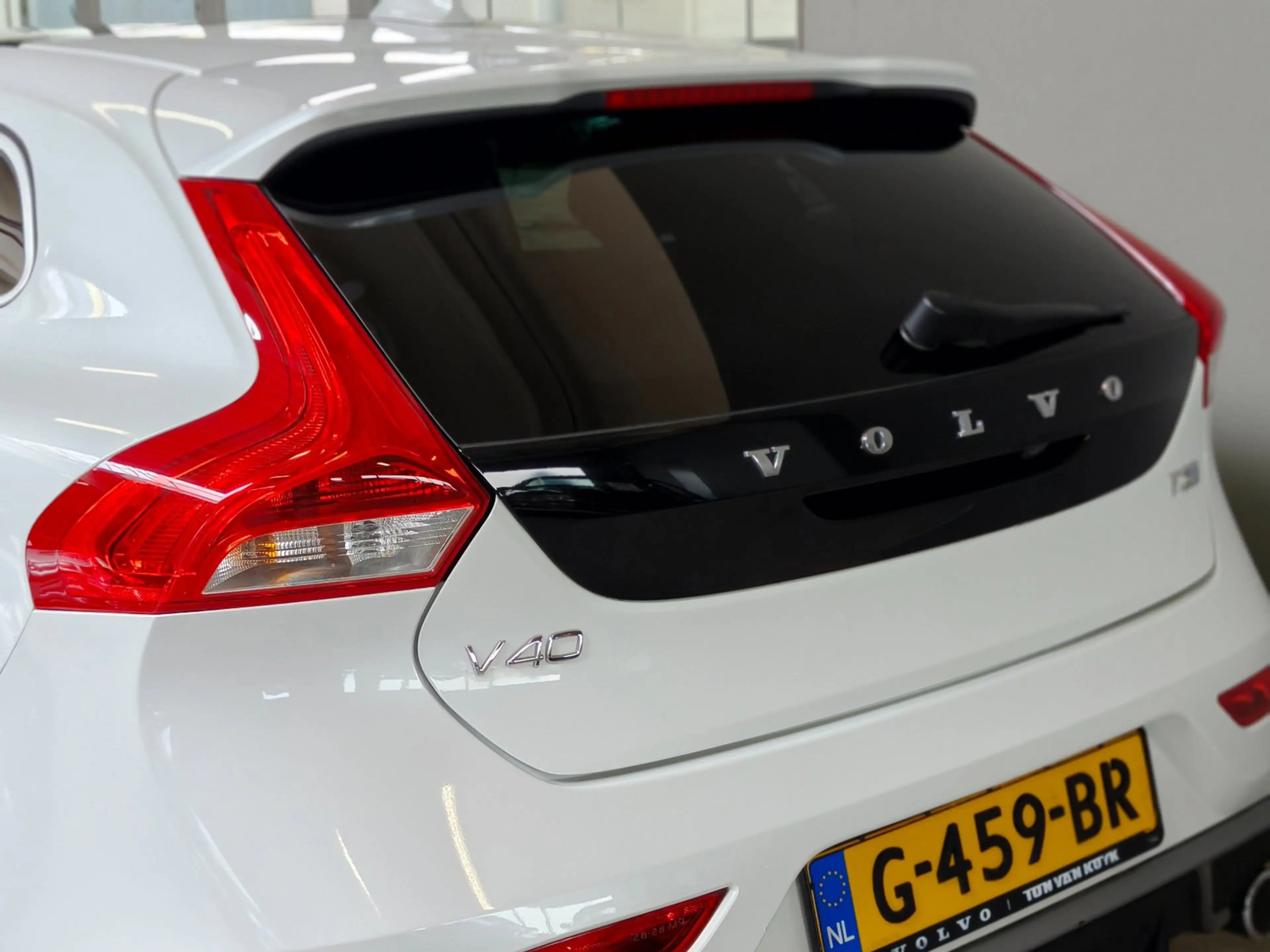 Volvo V40 1.5 T3 Polar+ Sport-Harman Kardon — photo 13