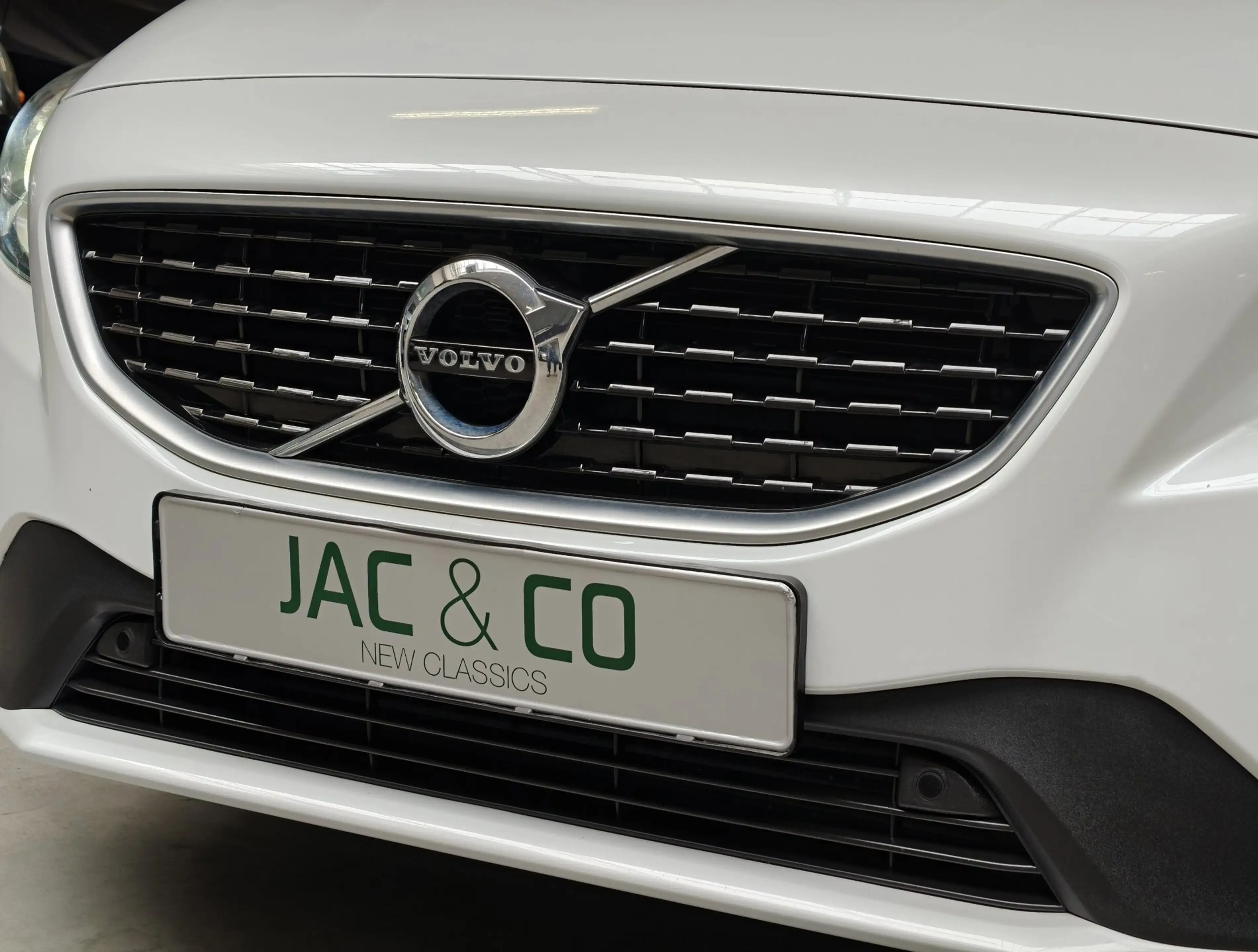 Volvo V40 1.5 T3 Polar+ Sport-Harman Kardon — photo 9